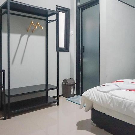 Reddoorz Plus @ Kalpataru Malang Esterno foto